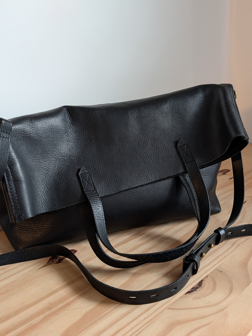 Black Leather Men’s Shoulder Bag